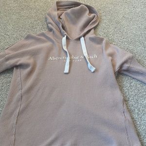 Abercrombie and fitch women’s sweatshirt lightly used mauve